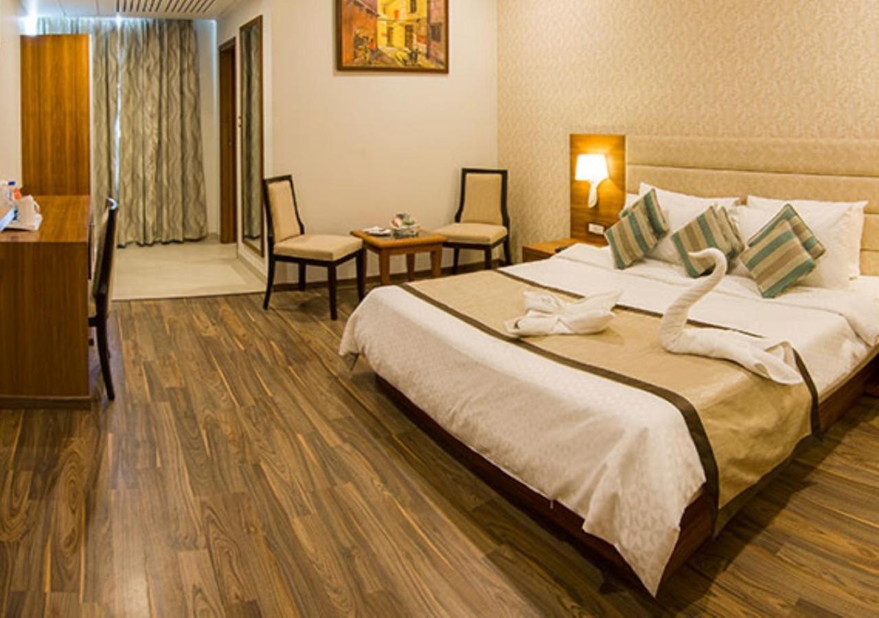 Hotel The India Benares Exterior foto